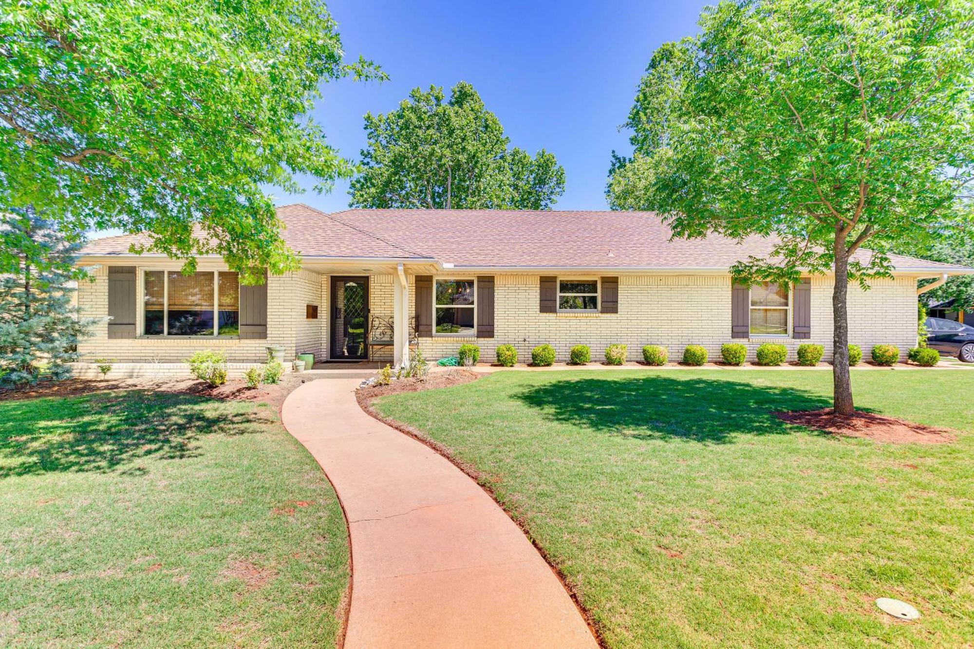 Charming Oklahoma City Home About 11 Mi To Downtown! Exterior photo